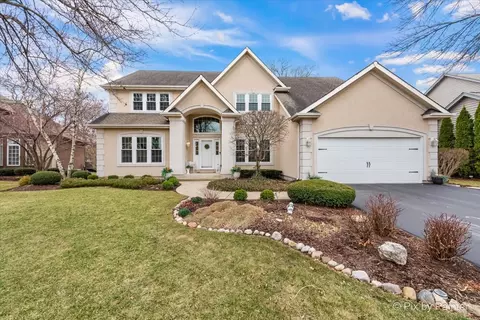 7429 Bittersweet Dr, Gurnee, IL 60031