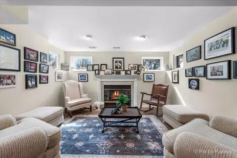 7429 Bittersweet Dr, Gurnee, IL 60031 photo 23
