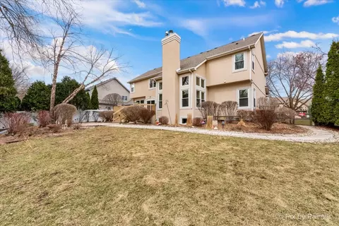 7429 Bittersweet Dr, Gurnee, IL 60031 photo 28