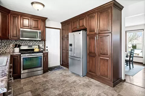 1608 Fairfield Ct, Normal, IL 61761 photo 10