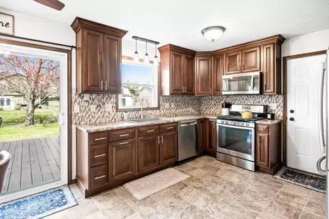 1608 Fairfield Ct, Normal, IL 61761 photo 9