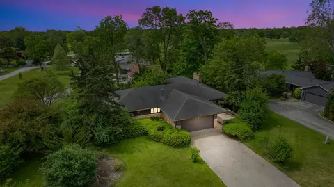 407 G H Baker Dr, Urbana, IL 61801