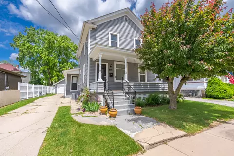 908 Superior St, Aurora, IL 60505