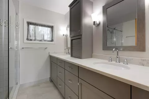 Bath - 64 Ivanhoe Ln, Cary, IL 60013 photo 1 of 4