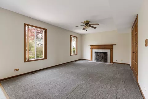 Living - 64 Ivanhoe Ln, Cary, IL 60013 photo 5 of 5