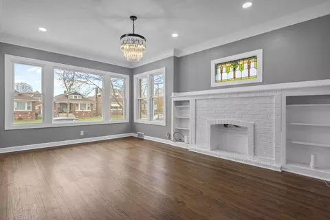 Living - 11419 S Lowe Ave, Chicago, IL 60628 photo 2 of 4