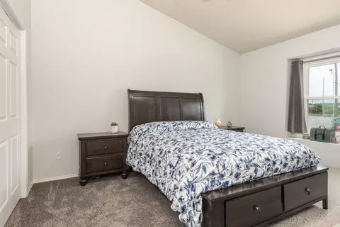 Bedroom - 52 Parkshores Ct, Bloomington, IL 61701 photo 1 of 6