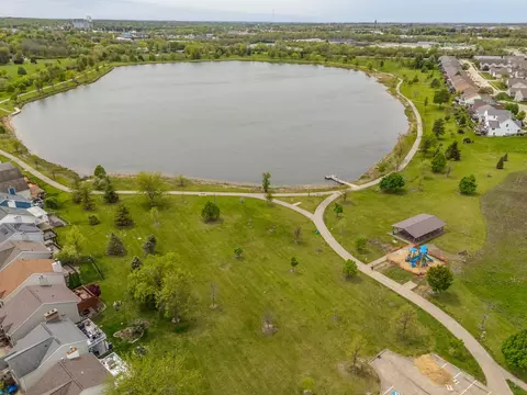 View/Area - 52 Parkshores Ct, Bloomington, IL 61701 photo 1 of 3