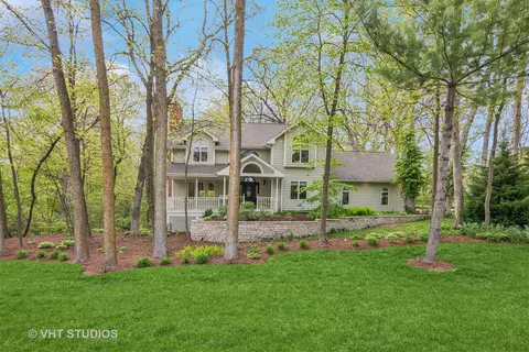 42 W142 Ravine Dr, Saint Charles, IL 60175