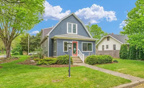 314 W Stanage Ave, Champaign, IL 61820