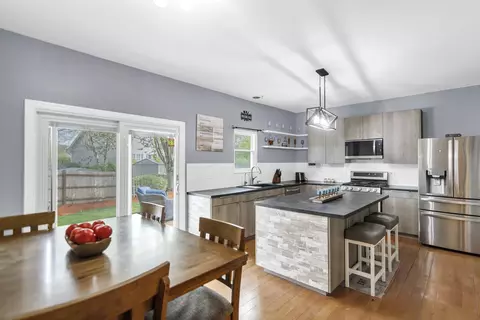 Kitchen - 3 Regal Ct, Algonquin, IL 60102 photo 1 of 5