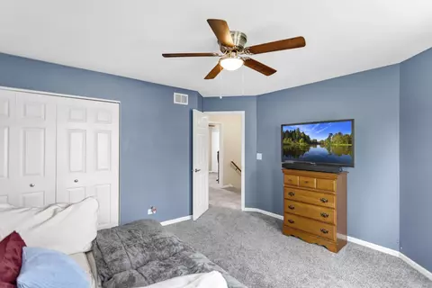 Bedroom - 3 Regal Ct, Algonquin, IL 60102 photo 4 of 6