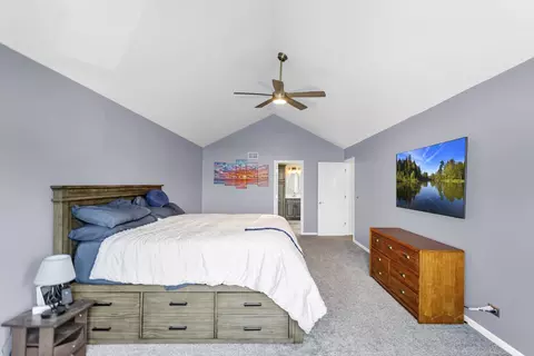 Bedroom - 3 Regal Ct, Algonquin, IL 60102 photo 2 of 6