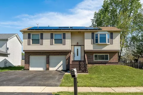 3125 Winchester Ct, Aurora, IL 60504