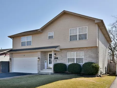 7319 W 113th St, Worth, IL 60482