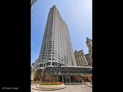405 N Wabash Ave #2315, Chicago, IL 60611