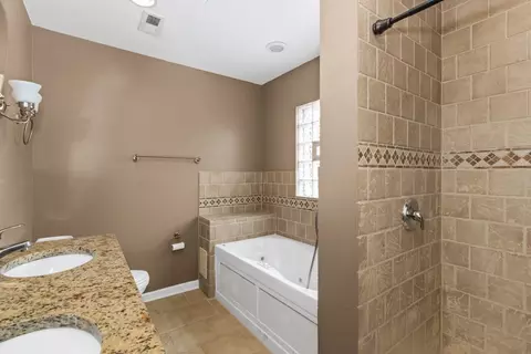 2710 N Artesian Ave, Chicago, IL 60647 photo 53