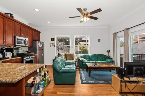 2710 N Artesian Ave, Chicago, IL 60647 photo 4