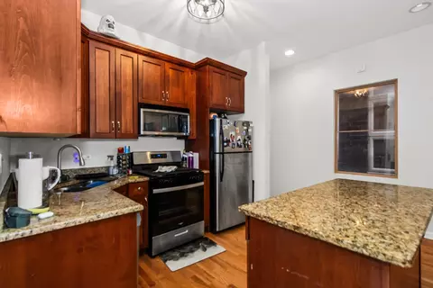 2710 N Artesian Ave, Chicago, IL 60647 photo 23
