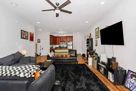 2710 N Artesian Ave, Chicago, IL 60647 photo 18
