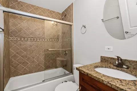 2710 N Artesian Ave, Chicago, IL 60647 photo 58
