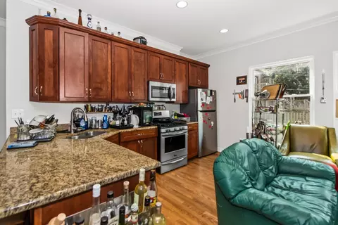 2710 N Artesian Ave, Chicago, IL 60647 photo 5