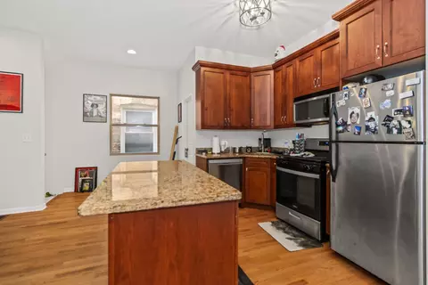 2710 N Artesian Ave, Chicago, IL 60647 photo 21