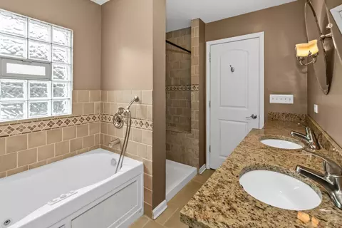 2710 N Artesian Ave, Chicago, IL 60647 photo 36