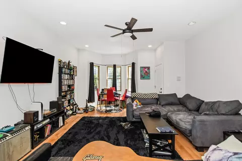 2710 N Artesian Ave, Chicago, IL 60647 photo 19