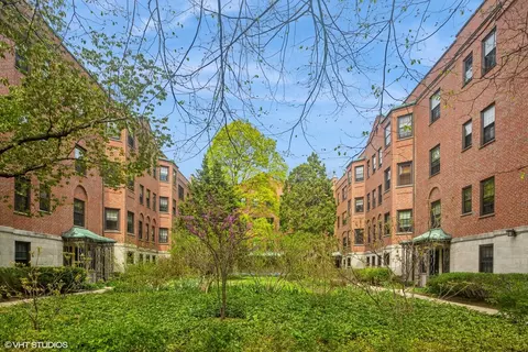 2457 Prairie Ave #3C, Evanston, IL 60201