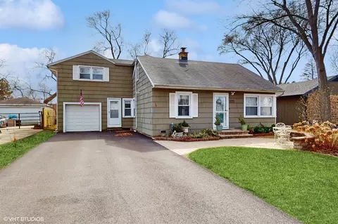 18847 W Old Plank Rd, Grayslake, IL 60030