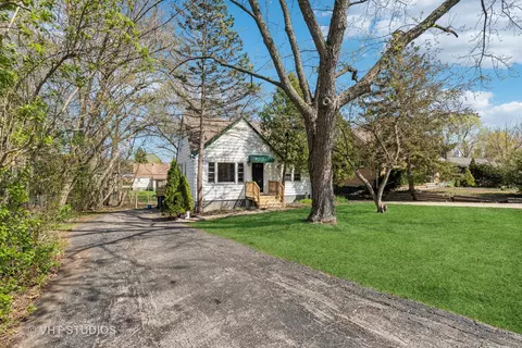 32937 N Sears Blvd, Grayslake, IL 60030