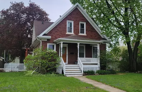 309 N 12th St, Rochelle, IL 61068