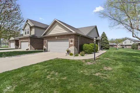 195 E John Casey Rd, Bourbonnais, IL 60914