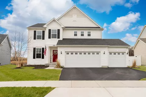 172 Barry Rd, South Elgin, IL 60177