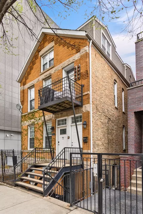 1545 N Bosworth Ave #1E, Chicago, IL 60642