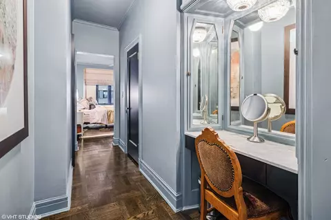 Entry Way - 222 E Chestnut St #7B, Chicago, IL 60611 photo 6 of 6