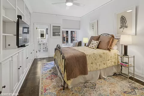 Bedroom - 222 E Chestnut St #7B, Chicago, IL 60611 photo 3 of 4