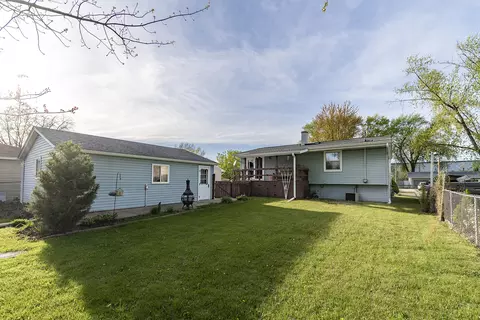 Exterior - 738 Tinley Dr, Aurora, IL 60506 photo 4 of 6