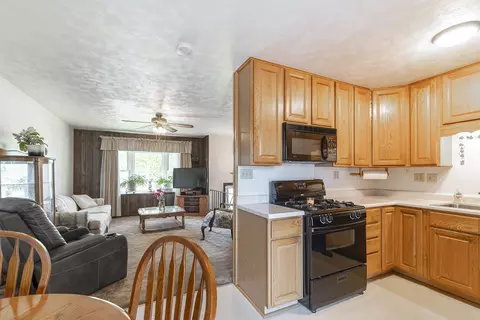 Kitchen - 738 Tinley Dr, Aurora, IL 60506 photo 3 of 3