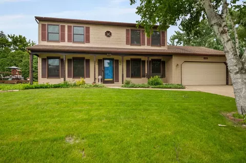 848 Stewart St, Batavia, IL 60510