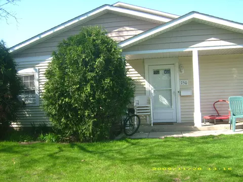 750 N Harms Ct #750, Wheeling, IL 60090