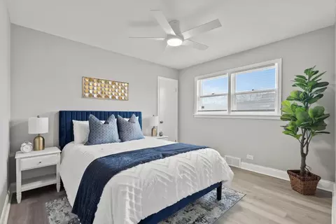 Bedroom - 115 E 119th St, Chicago, IL 60628 photo 1 of 3