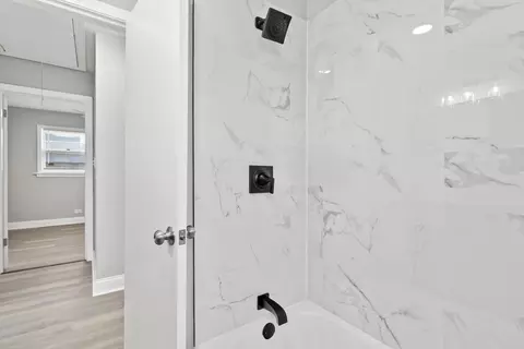 Bath - 115 E 119th St, Chicago, IL 60628 photo 2 of 3