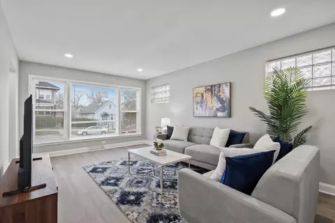 Living - 115 E 119th St, Chicago, IL 60628 photo 4 of 4