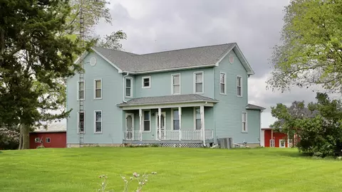 8180 W Hoge Rd, Seneca, IL 61360