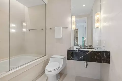 Bath - 159 E Walton Pl #7F, Chicago, IL 60611 photo 1 of 1