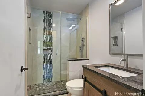 Bath - 305 Pokagon Dr, Algonquin, IL 60102 photo 1 of 1