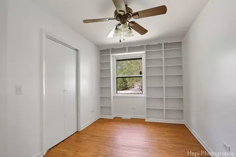 Bedroom - 305 Pokagon Dr, Algonquin, IL 60102 photo 3 of 4