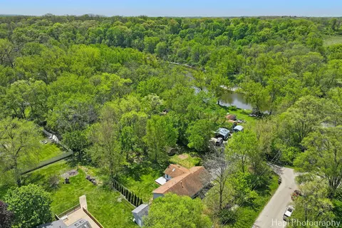 View/Area - 305 Pokagon Dr, Algonquin, IL 60102 photo 3 of 4
